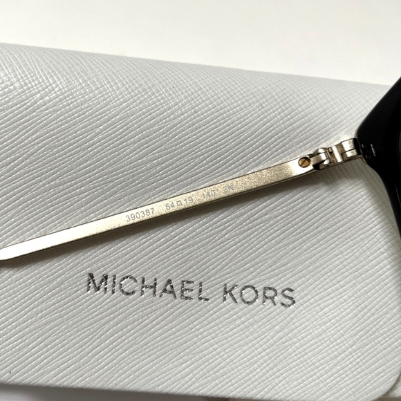 New in Case Original MICHAEL KORS Adrianna Bright Round Sunglasses MK1099B Gold main image 4